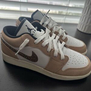 Jordan Low Sneakers - White and Tan